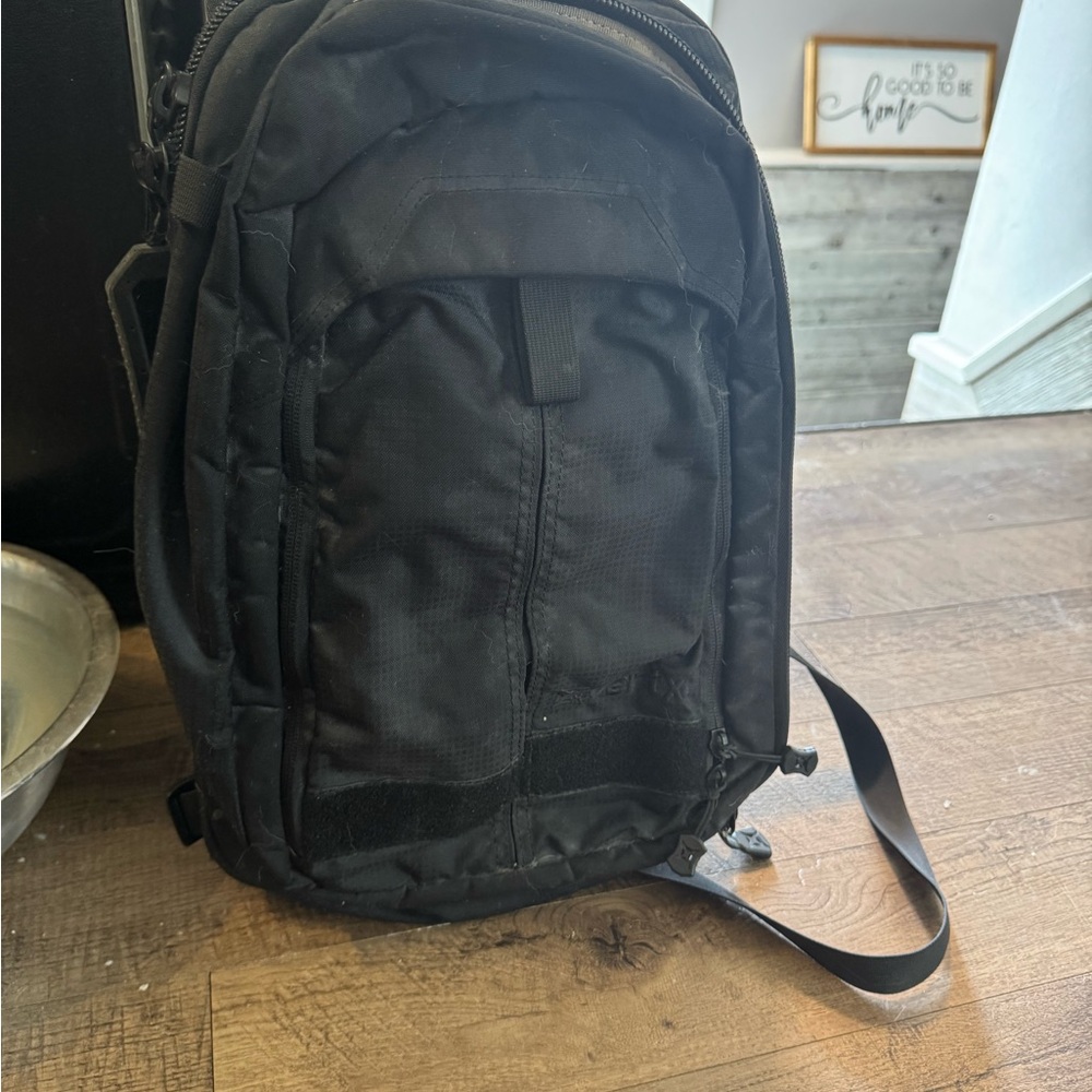 Vertx Commuter Sling Bag